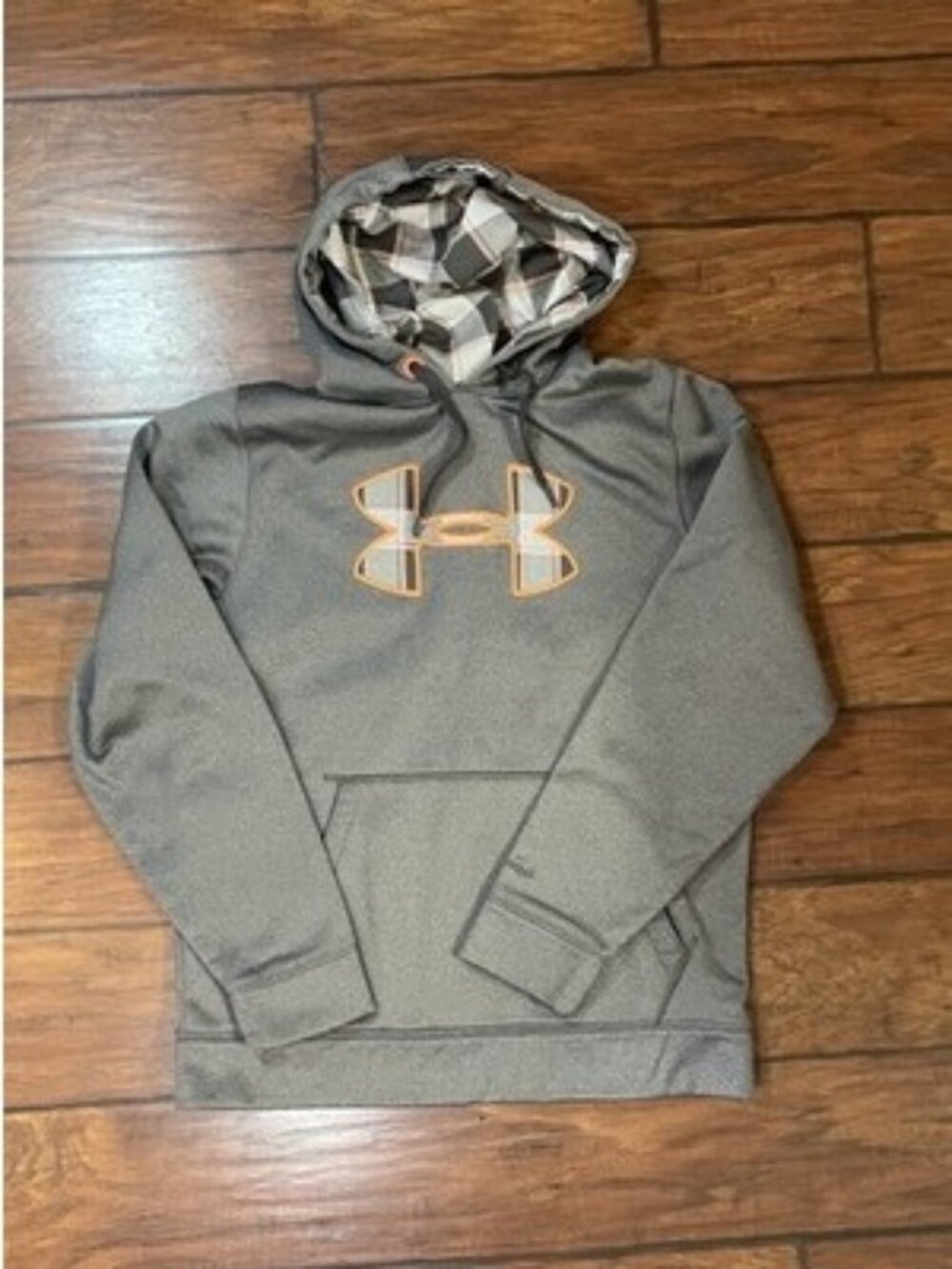 Under Armour Men Size M Hoodie Pullover Sweathsirt Gray Orange Plaid Athleisure